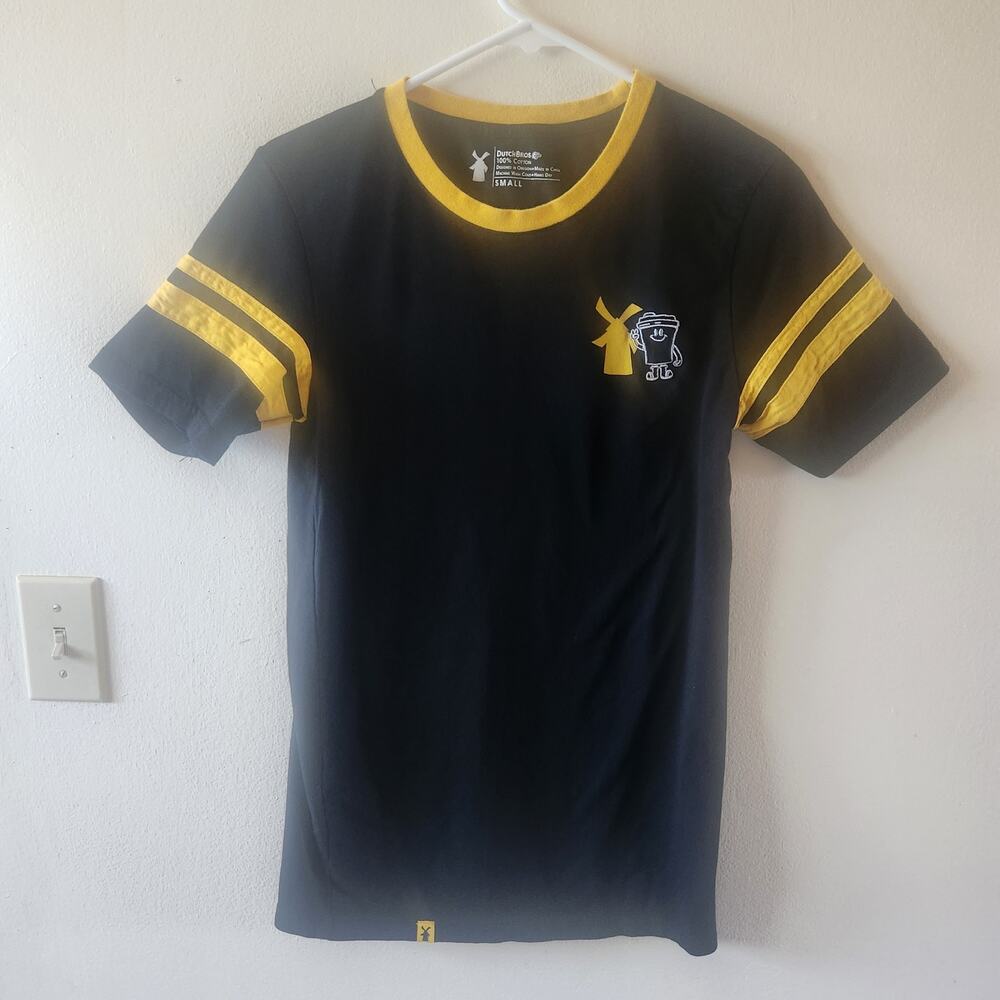 Classic Dutch Bros Coffee T-shirt  size small